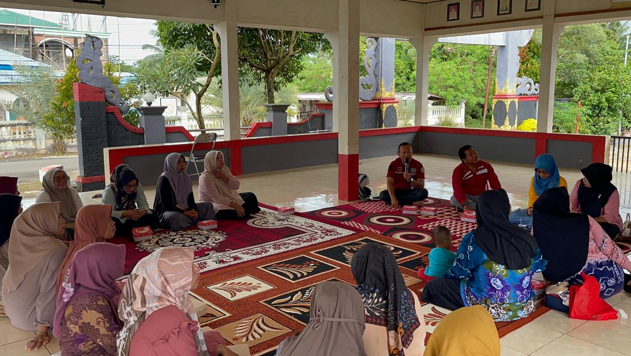 Sosialisasi Bahaya Narkoba pada Kegiatan Posyandu Remaja Desa Bumi Jaya