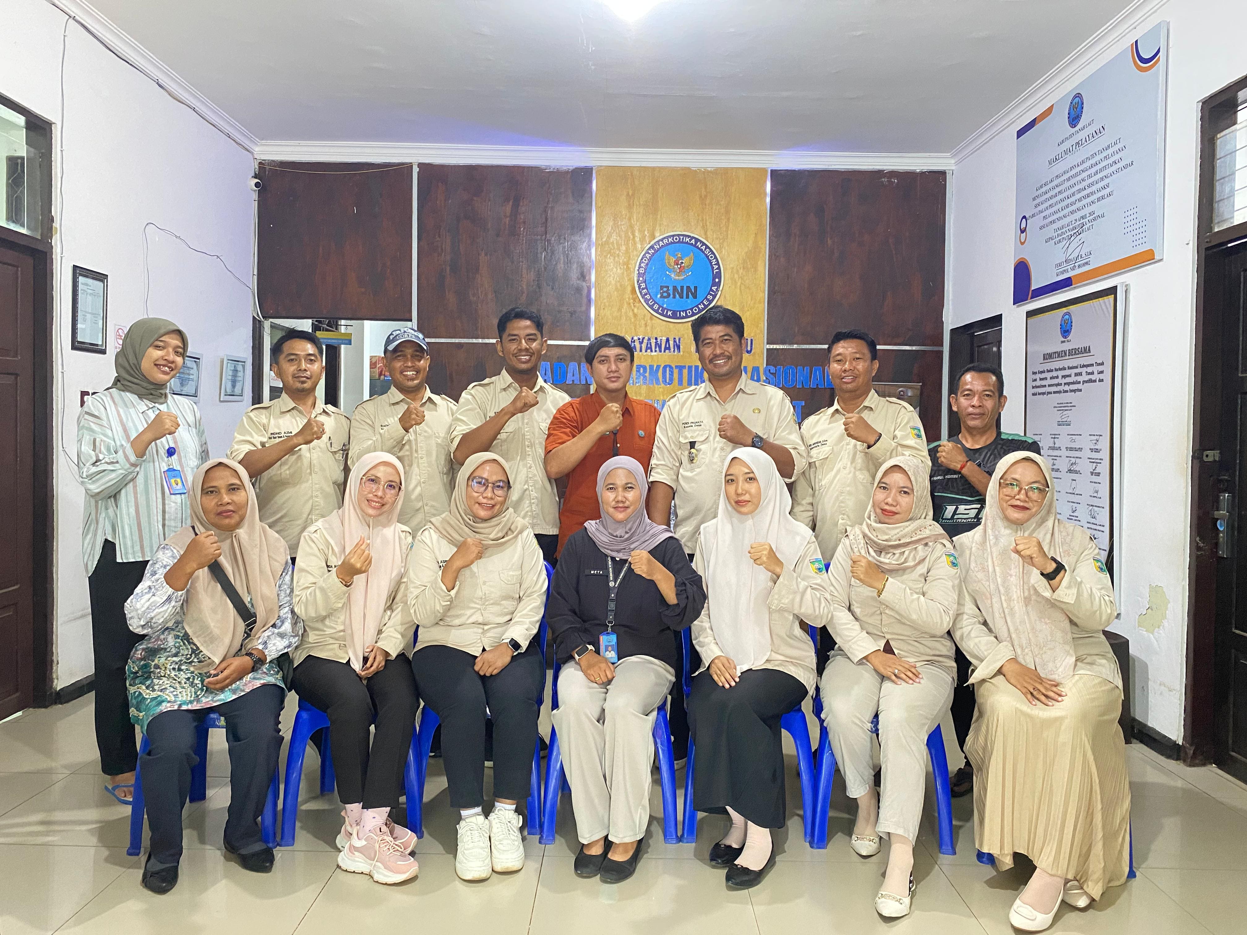 BNNK Tanah Laut Tes Urin 14 Aparat Desa Karang Rejo, Pastikan Perangkat Desa Bebas Narkoba