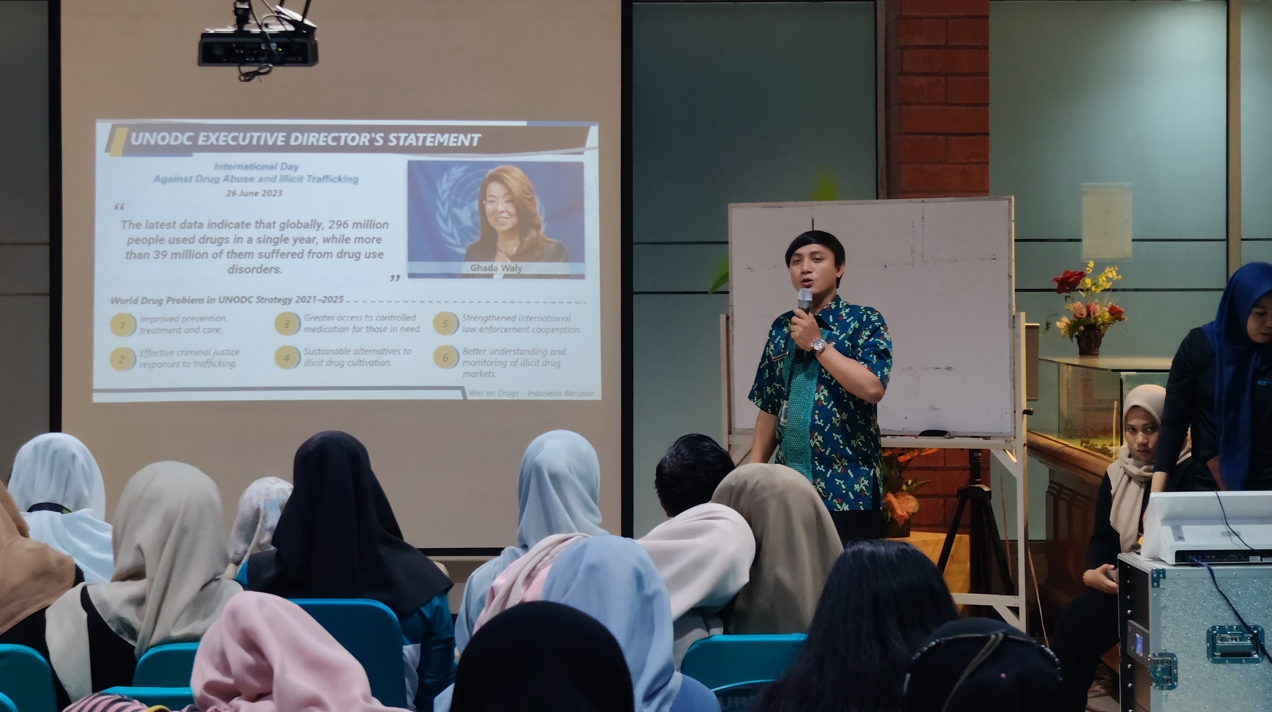 Sosialisasikan Bahaya Narkoba di PLTU Asam-Asam