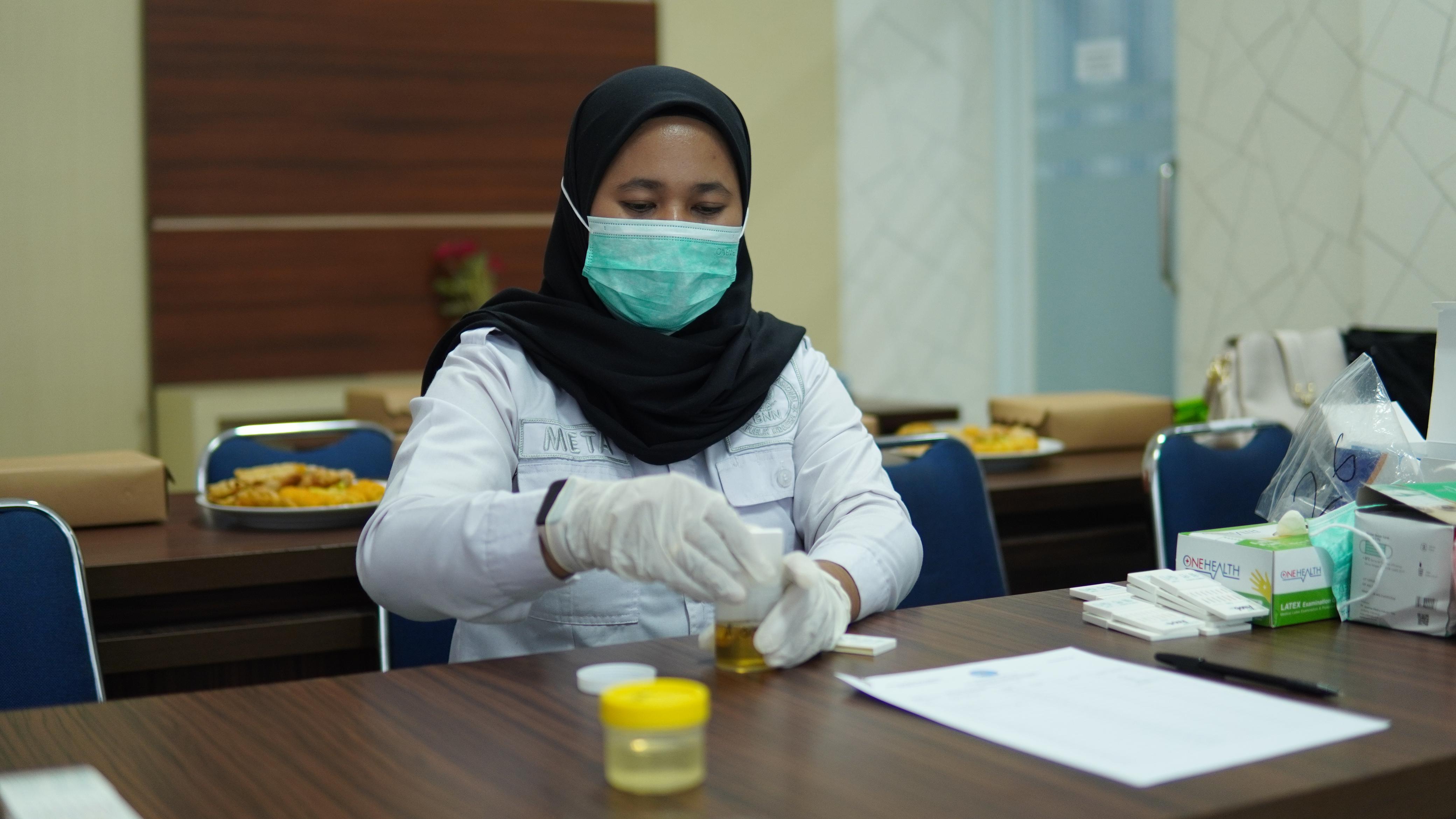 BNNK Tanah Laut Gelar Tes Urine Pegawai Pengadilan Negeri Batu Licin